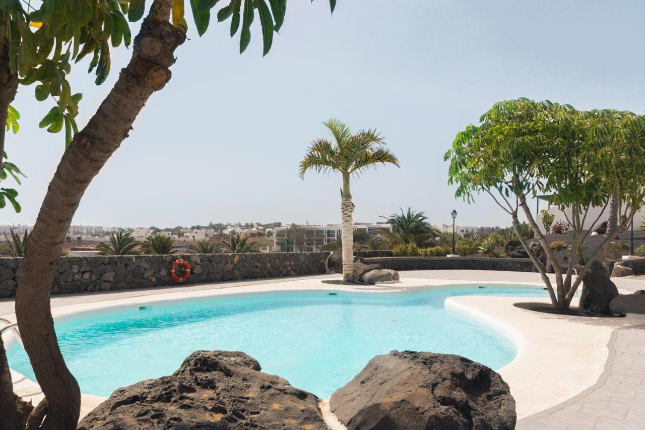 Ferienwohnung Apartamento Om Con Piscina Y Vistas Al Mar Costa Teguise Exterior foto